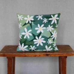 Jennys Vitsippa, broderikit