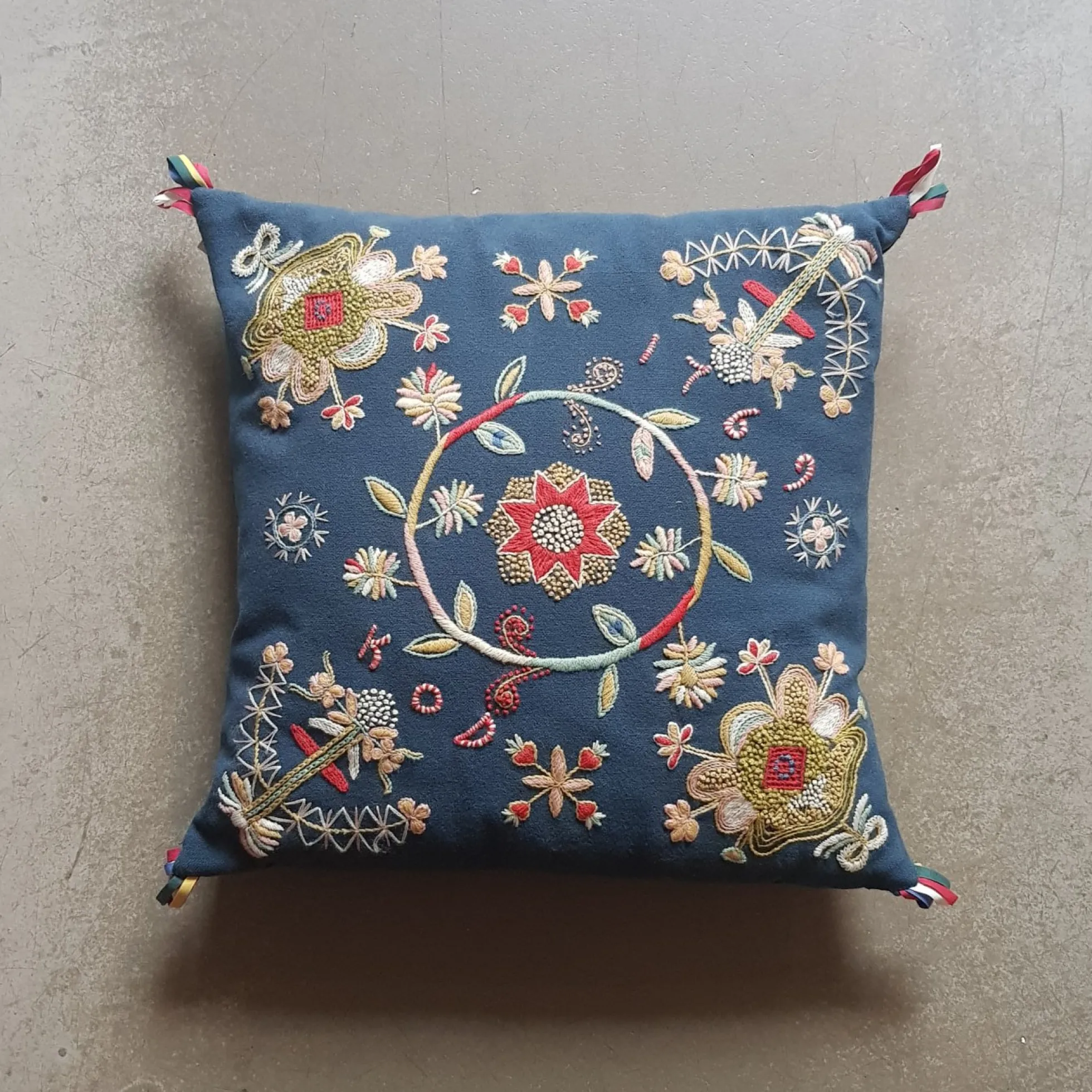 Kudde från Rätan, broderikit