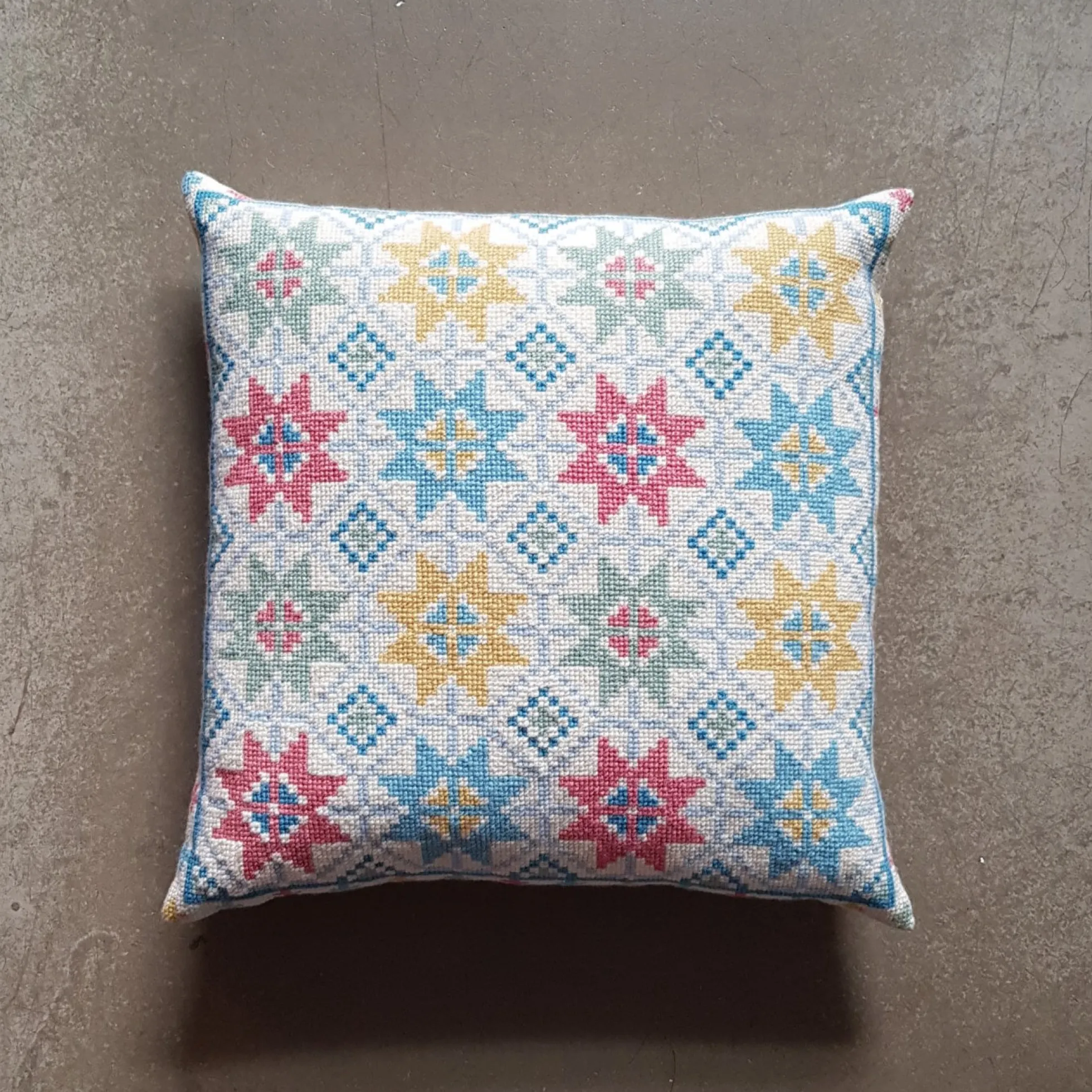 LillIs Stjärnor pastell, broderikit