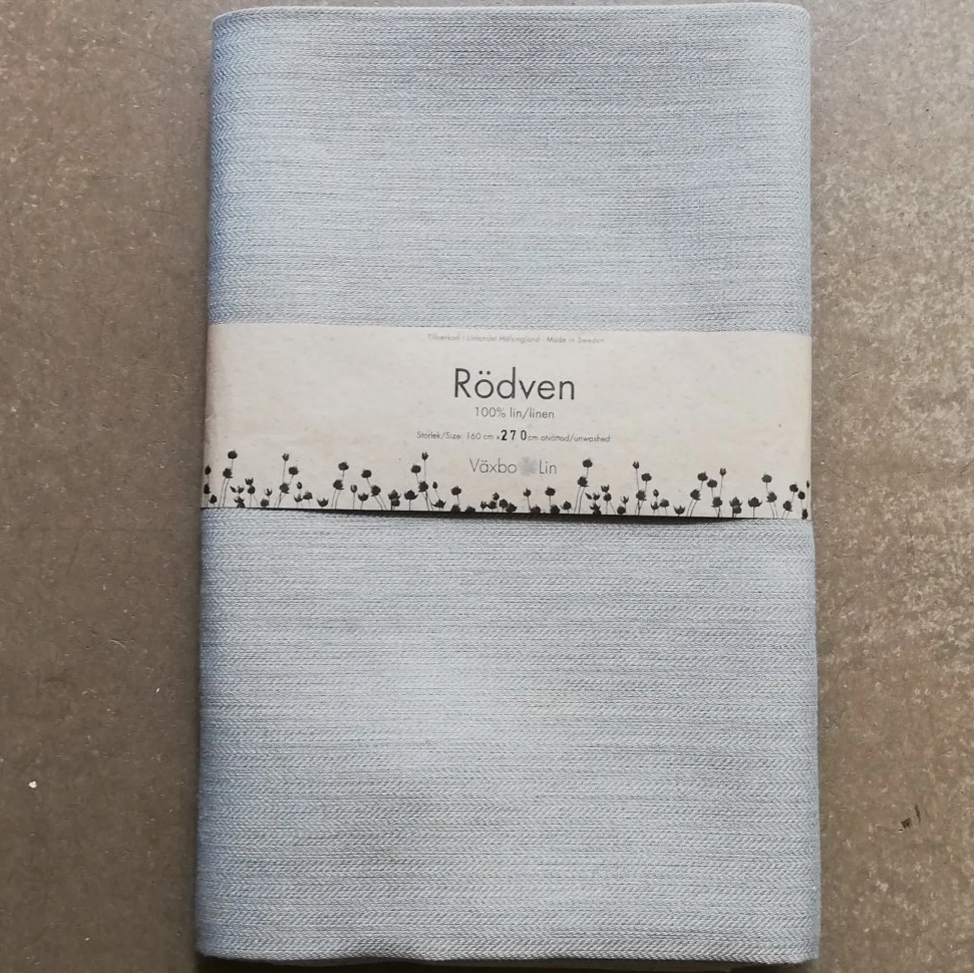 Rödven, ljusblå duk