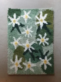 Stor Vitsippsmattan, ryakit