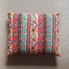1800-talskudde med bårder, broderikit