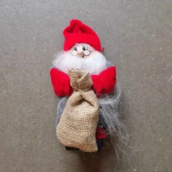 Tomte med säck